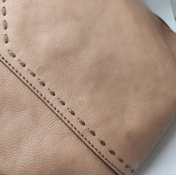 Yves Saint Laurent Beige Leather Medium Muse Satchel - Picture 16 of 17